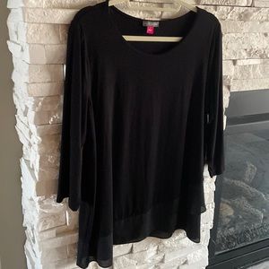 Vince Comuto black 3/4 sleeve top with sheer flutter bottom. Large.